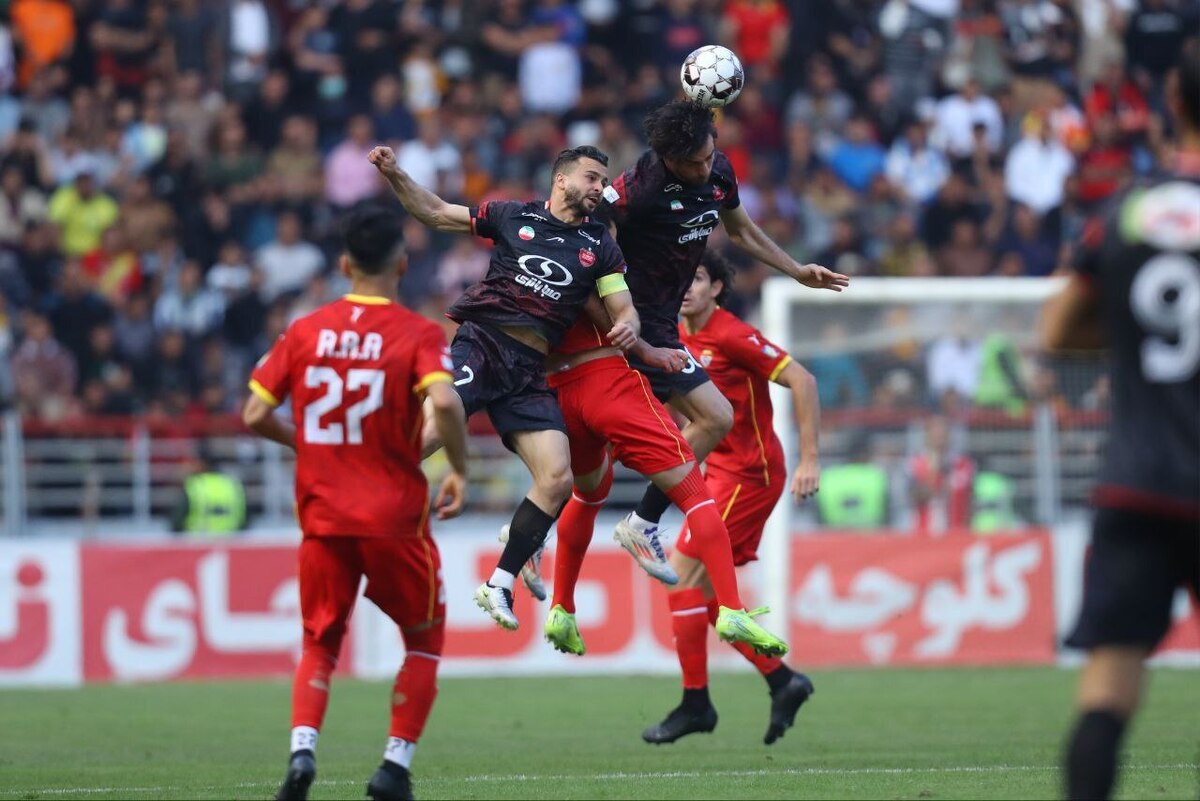 تیم‌های پرسپولیس و فولاد خوزستان در چارچوب هفته سوم لیگ برتر فوتبال به مصاف یکدیگر می‌روند.