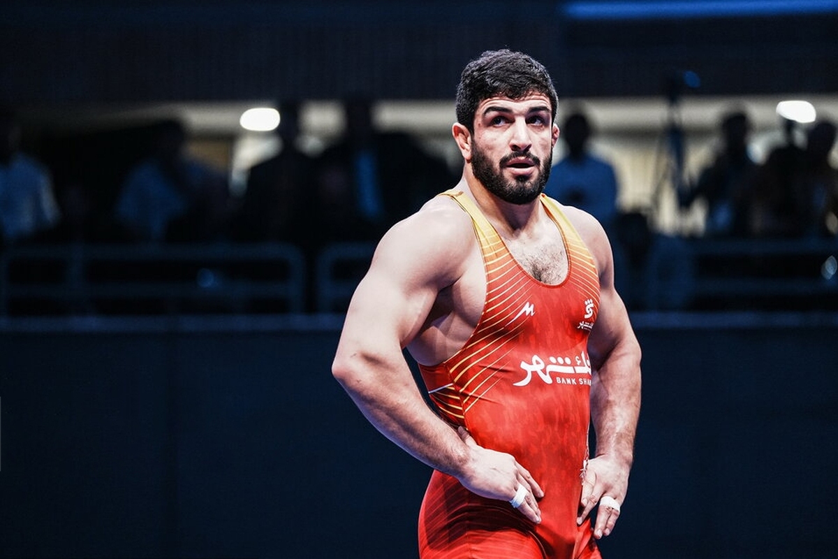 کامران قاسم‌پور با برتری مقابل حریف روس به مرحله نیمه‌‌نهایی مسابقات کشتی قهرمانی جهان رسید.