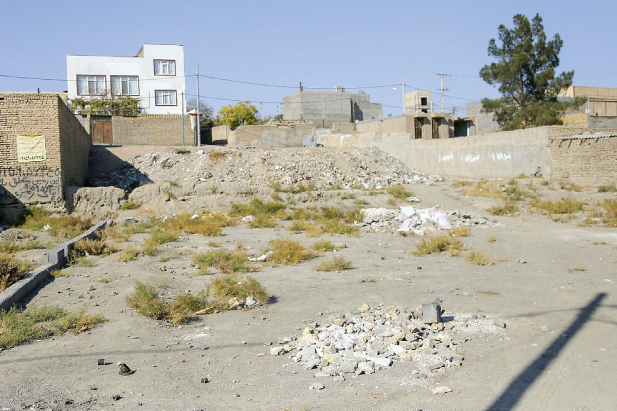 صدور سند مالکیت برای اراضی ملی، راهی برای جلوگیری از تصرفات آن است که البته باوجود وسعت خراسان رضوی، این کار پیچیده است