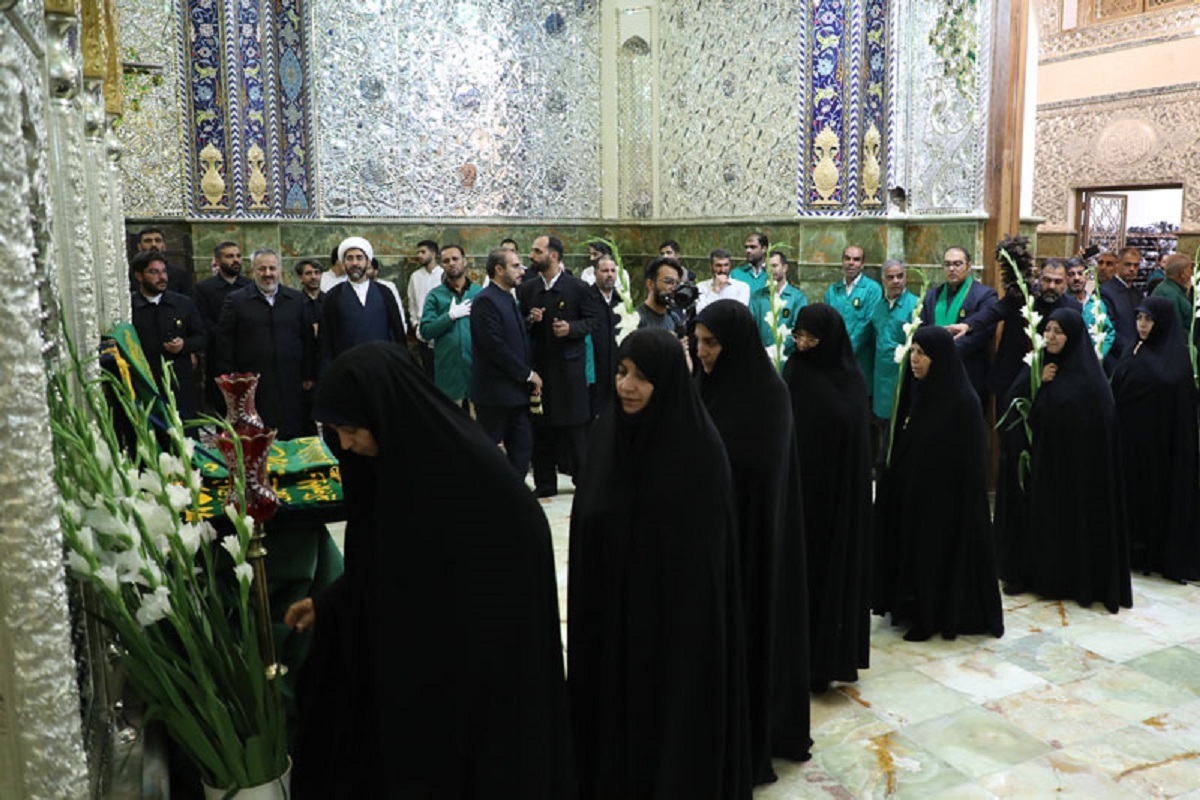 بیش از ۱۱هزار خدمت افتخاری خدمه خواهران حرم مطهر امام رضا(ع) در دهه آخر صفر ۱۴۰۴