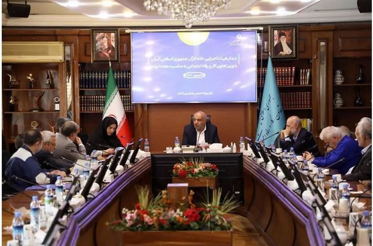 توضیحات وزیر کار در مورد تجمیع صندوق‌های بازنشستگی