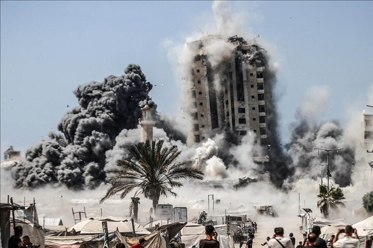 اشغالگران صهیونیست در ادامهٔ روند تخریب ساختمان‌های غزه، برج مسکونیِ الغفری در شهر غزه را تخریب کردند.