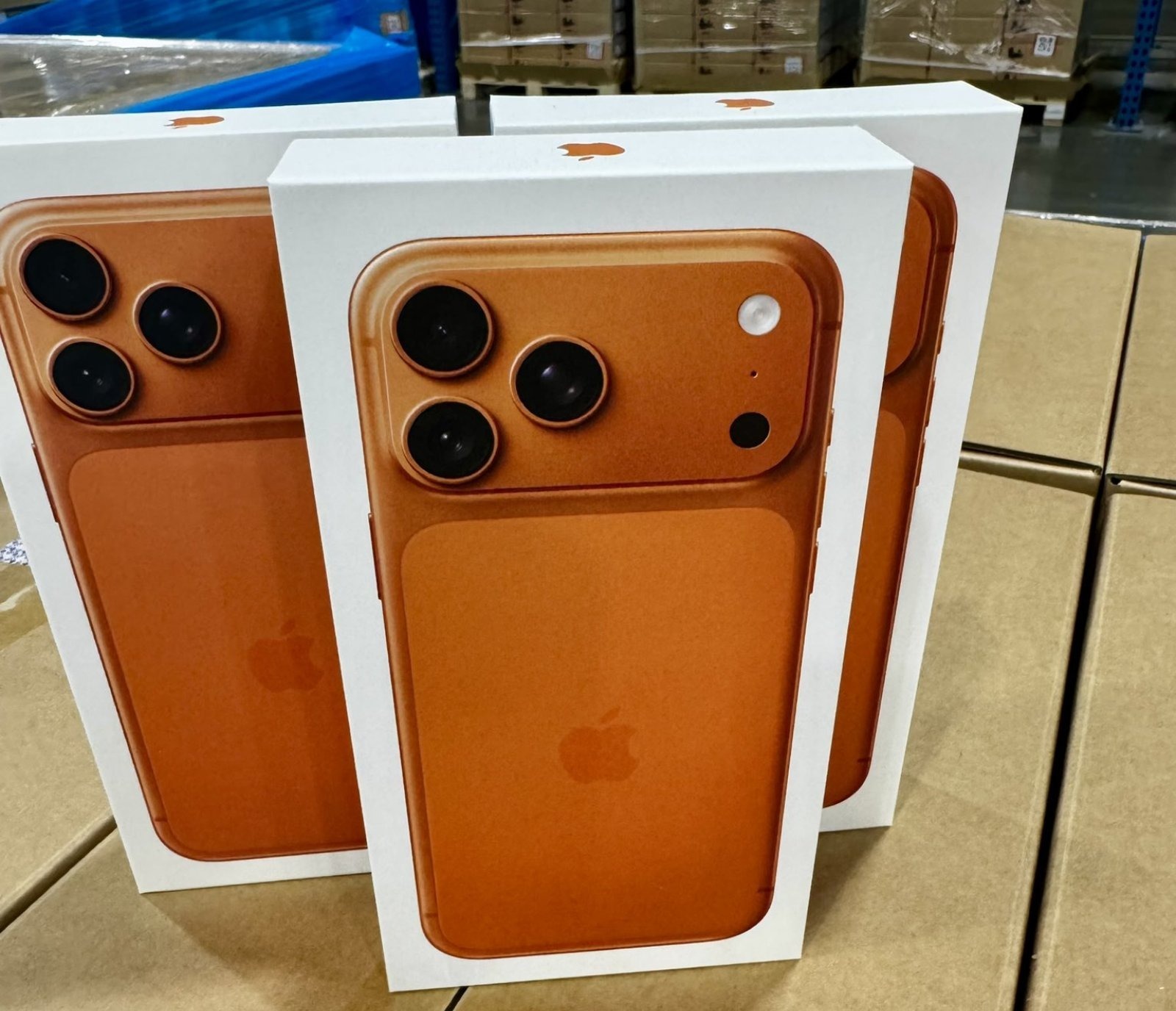 اولین تصاویر واقعی از جعبه آیفون ۱۷ و آیفون ایر منتشر شد اولین تصاویر واقعی از جعبه آیفون ۱۷ و آیفون ایر منتشر شد