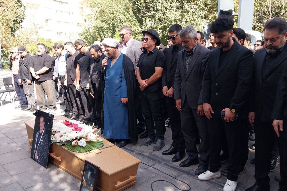 پیکر امید جهان رهسپار خانه ابدی شد + تصاویر پیکر امید جهان رهسپار خانه ابدی شد + تصاویر