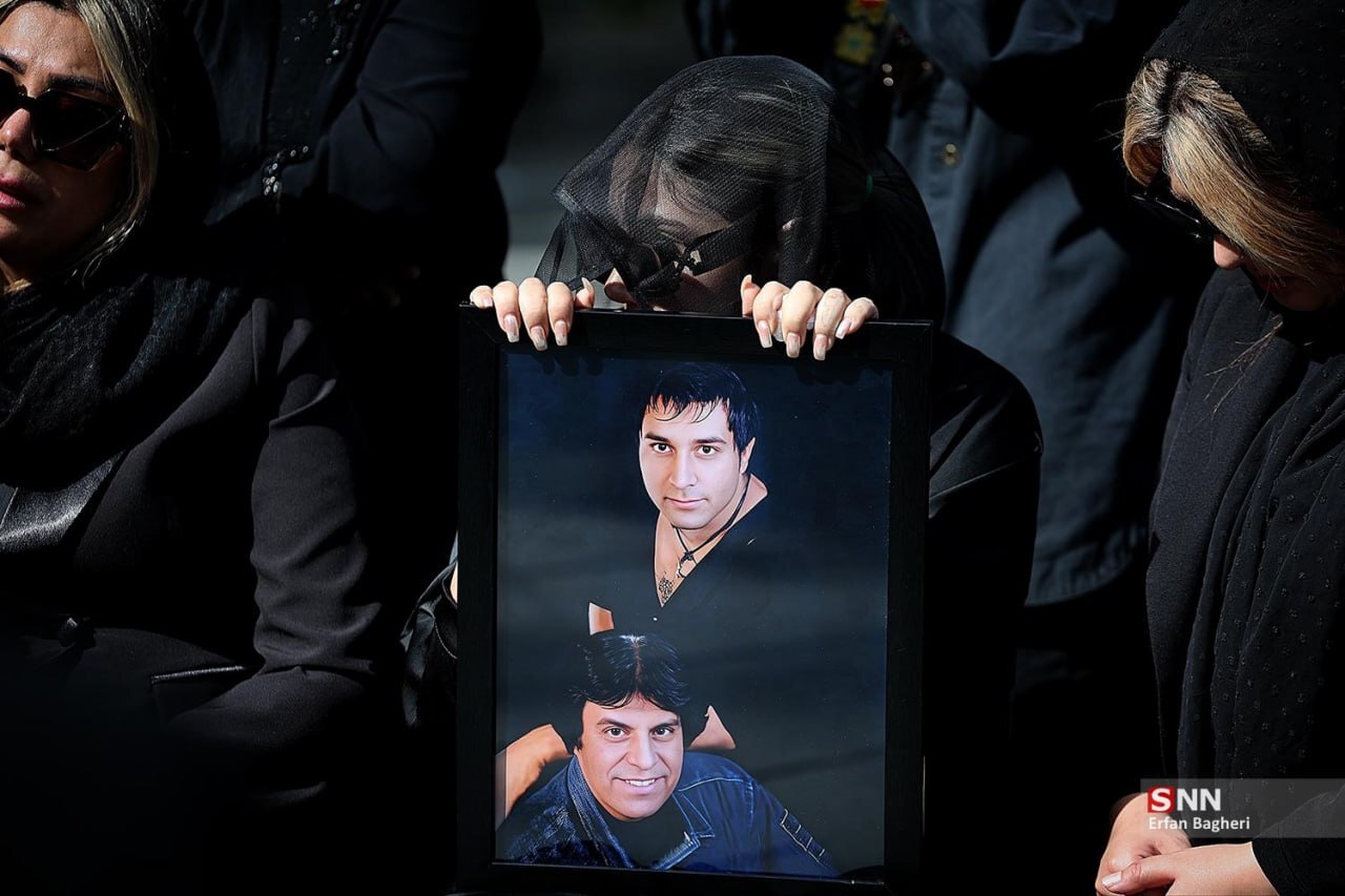 پیکر امید جهان رهسپار خانه ابدی شد + تصاویر پیکر امید جهان رهسپار خانه ابدی شد + تصاویر