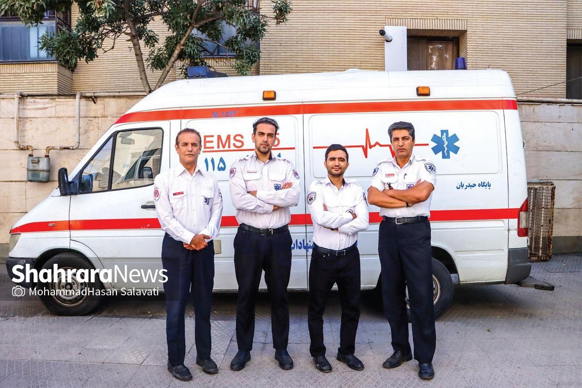 وعده دیدارمان، مرکز شهر است و یکی از پایگاه‌های اورژانس مشهد. وسط ساختمان‌های بلند و مرتفع شهر، یک نقطه هست که افرادش همیشه آماده باش هستند