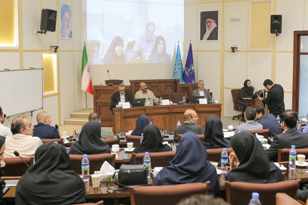 یازدهمین نشست یک شهر تجربه با موضوع «واکاوی نقش دفتر‌های تسهیلگری در مشارکت اجتماعی و توسعه شهری» با حضور جمعی از مدیران شهری، اعضای دفتر‌های تسهیلگری سازمان بازآفرینی، اساتید دانشگاه و دانشجویان برگزار شد.