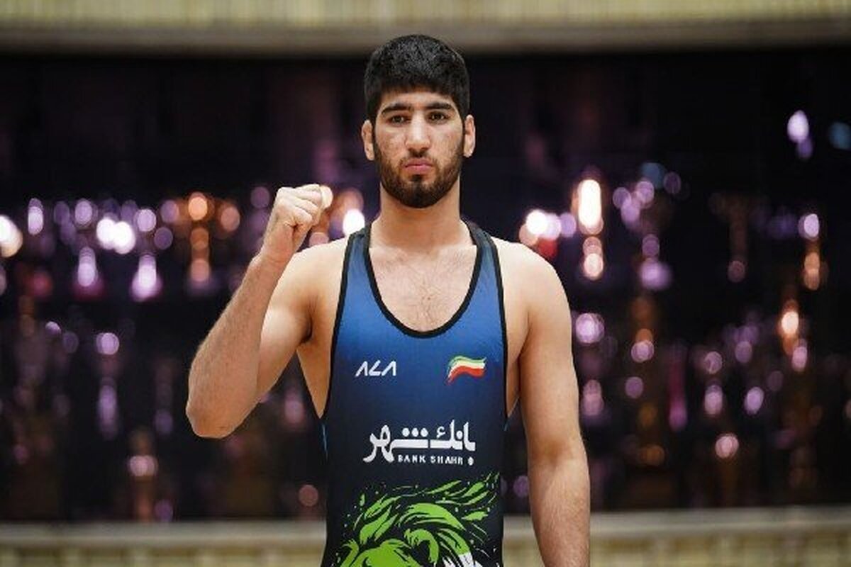 علیرضا عبدولی، کشتی‌گیر وزن ۷۷ کیلوگرم کشورمان، موفق به شکست نایب‌قهرمان جهان شد و به مرحله نیمه‌نهایی راه پیدا کرد.