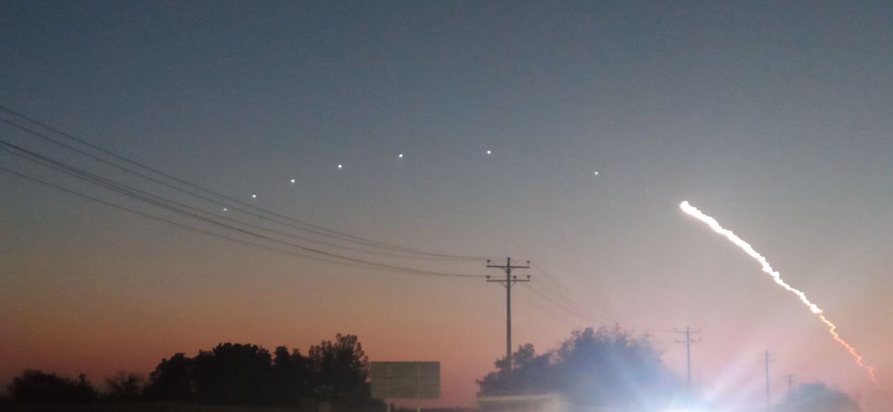 مشاهده شی نورانی در آسمان تهران و استانهای شمالشرق کشور + فیلم و عکس (۲۷ شهریور ۱۴۰۴) مشاهده شی نورانی در آسمان تهران و استانهای شمالشرق کشور + فیلم و عکس (۲۷ شهریور ۱۴۰۴)