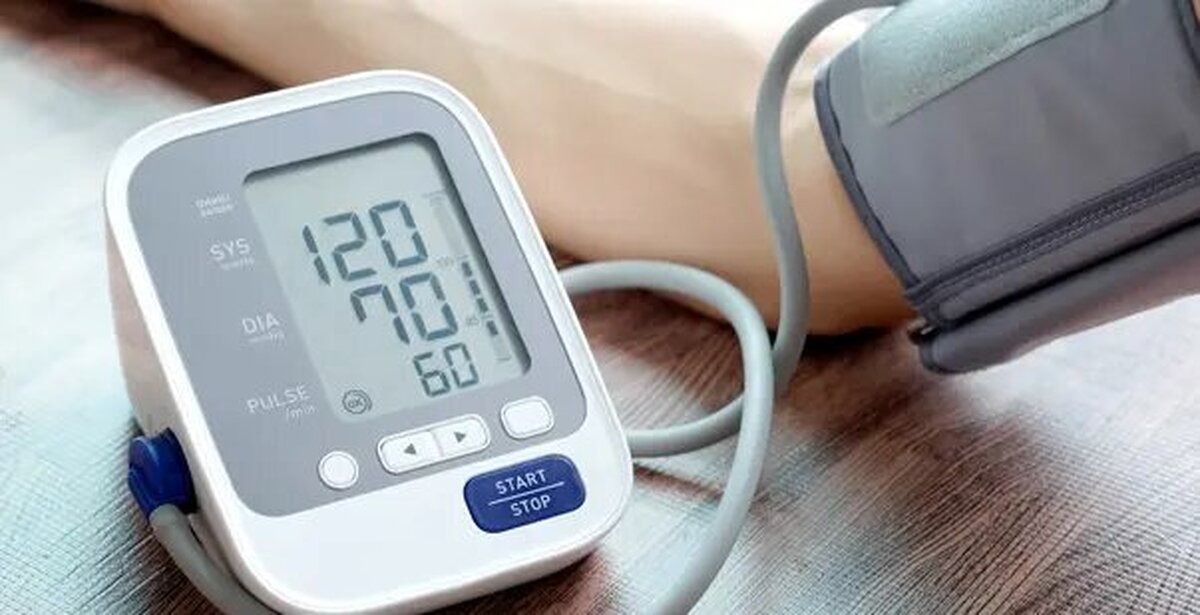 دستگاه فشار خون را در سفر همراه داشته باشید