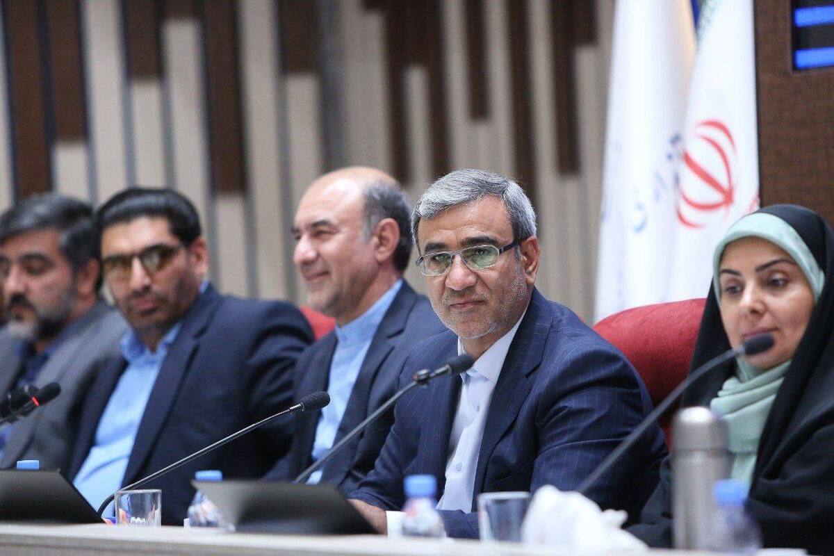 استاندار خراسان رضوی: پنج سال است که همه سرمایه‌گذاری‌ها در پروژه‌های اطراف حرم متوقف شده است
