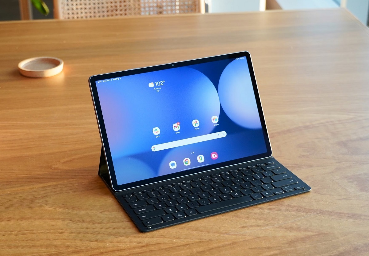 تبلت گلکسی تب S10 لایت رونمایی شد + مشخصات و قیمت