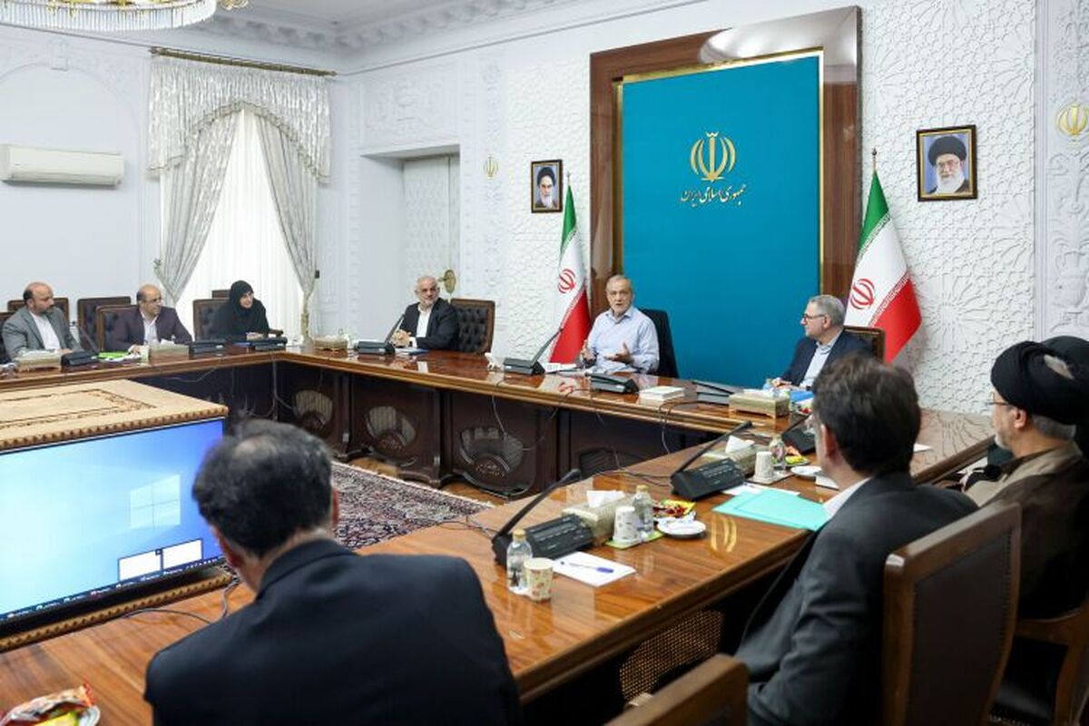 رئیس جمهور بر اهمیت تجهیز مدارس مطابق با استانداردهای جهانی تأکید کرد