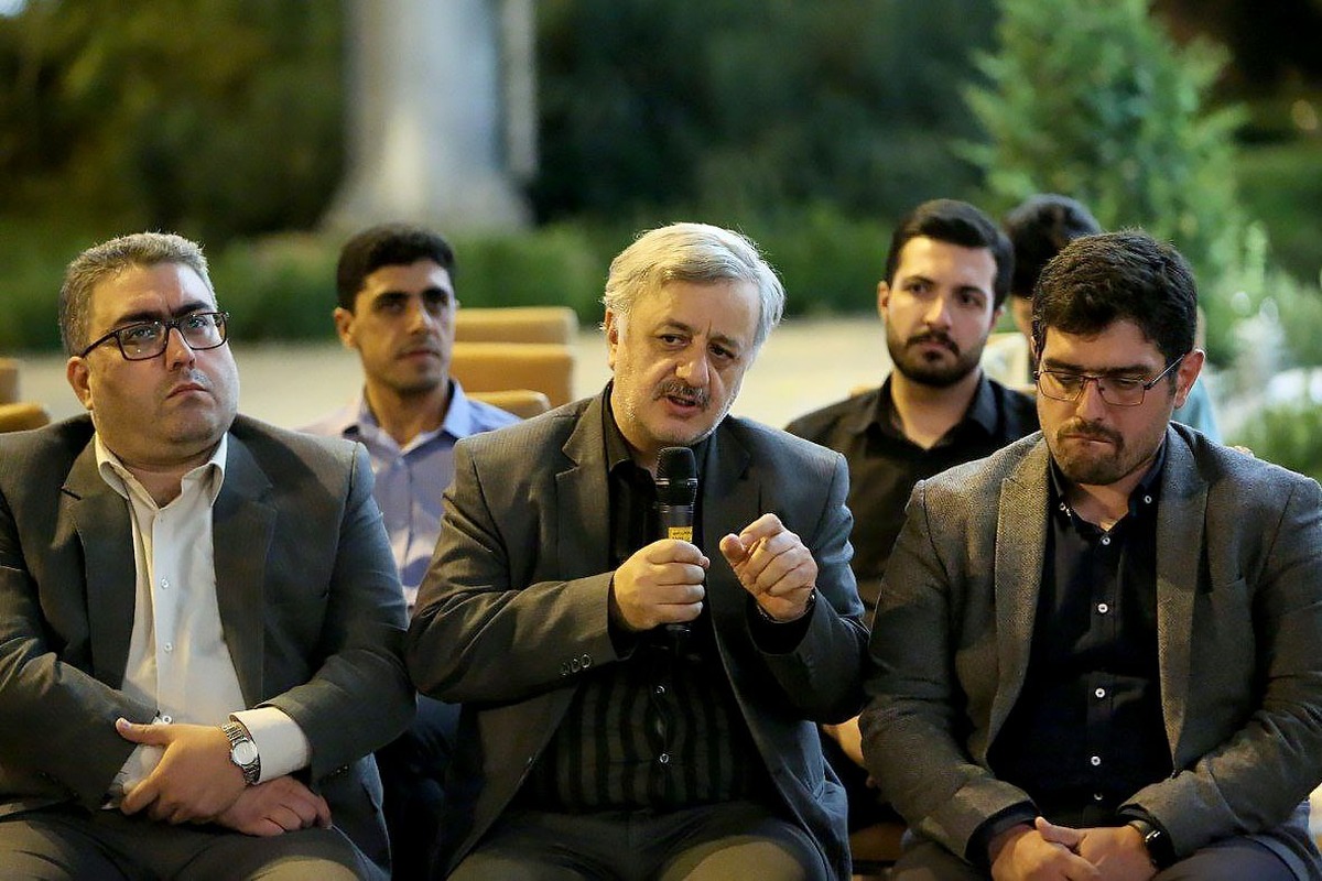 شاعر افغانستانی و عضو گروه علمی برون‌مرزی فرهنگستان زبان و ادب فارسی با اشاره به اینکه خراسان قلب حوزه تمدنی زبان فارسی است، گفت: بی‌دلیل نیست که مشهد را پایتخت فرهنگی زبان فارسی بدانیم.