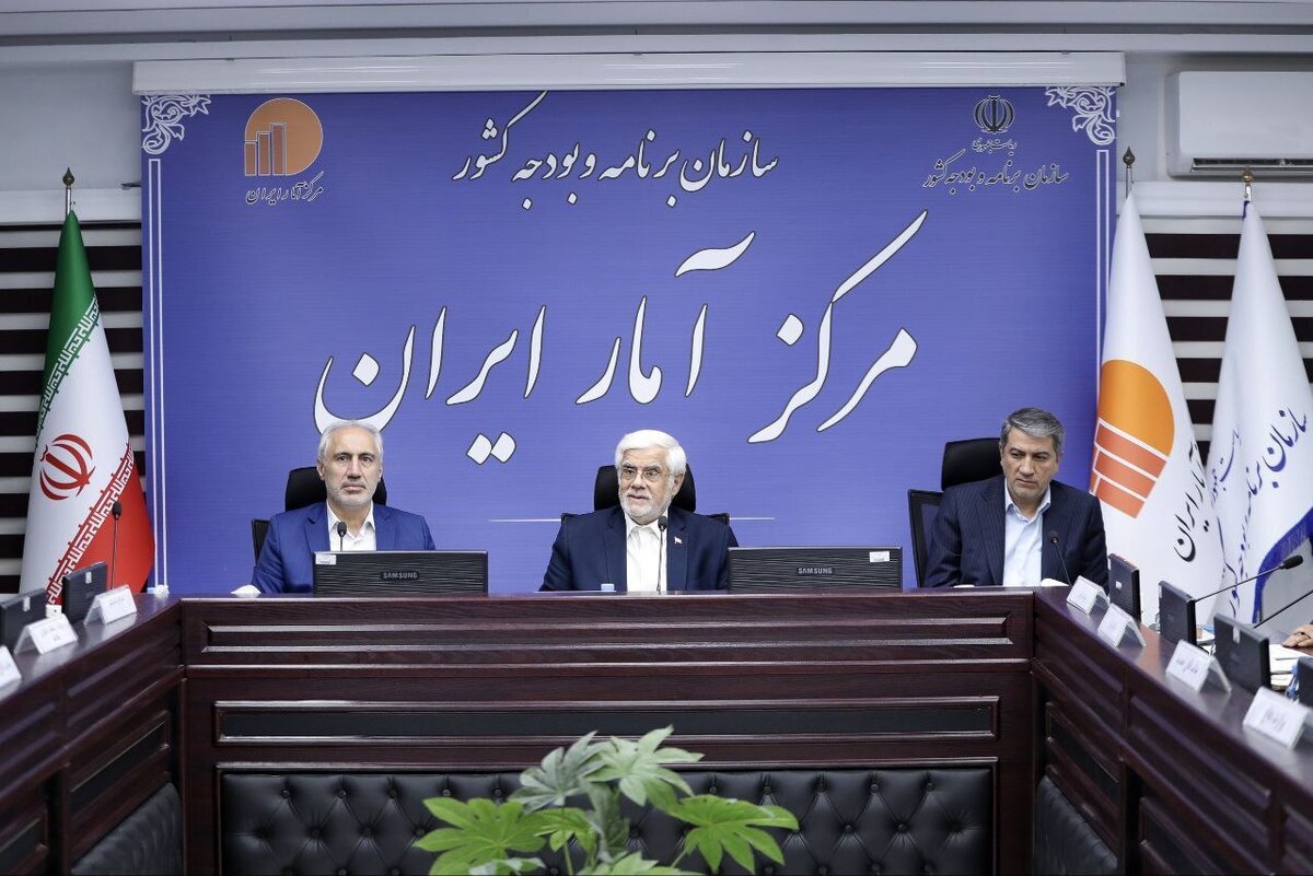 معاون اول رئیس‌جمهور با تأکید بر اینکه مرکز آمار ایران به دلیل کارآمدی بالا و برخورداری از همکارانی دلسوز و دقیق همواره مورد اعتماد بوده است، گفت: دولت چهاردهم به هیچ عنوان از مرکز آمار نمی‌خواهد که آمار را به صورت دستکاری‌شده ارائه کند، چراکه این کار خیانت به علم، مردم و برنامه‌ریزی کشور است.