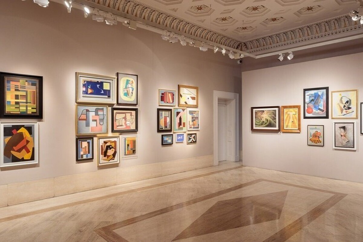 در آستانه فصل پاییز، گالری‌های مشهد میزبان نمایشگاه‌هایی تازه از نقاشی، خوشنویسی و نقاشی‌خط شده‌اند.