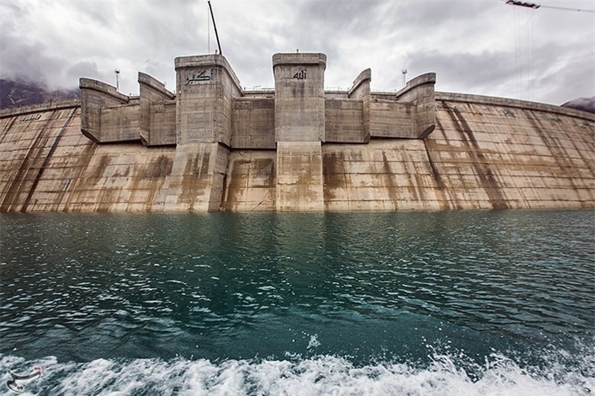 بر اساس آخرین آمار از ابتدای سال آبی تا تاریخ ۲۹ شهریورماه از وضعیت سدهای کشور حجم مخازن سدها ۶۴ درصد مخازن سدها خالی است.