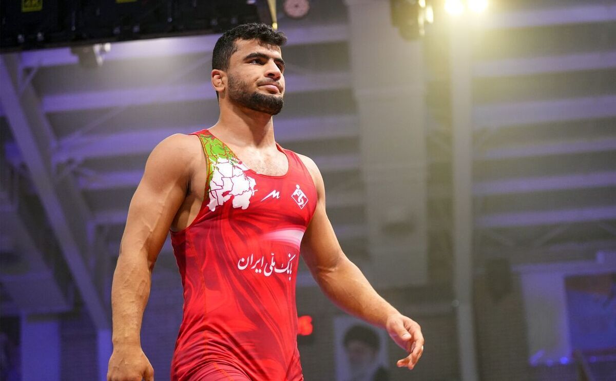 علیرضا مهمدی در وزن  ۸۷ کیلوگرم به مصاف حریف خود رفت.