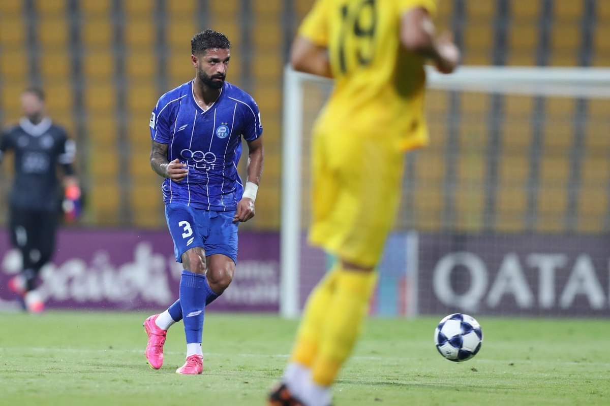 بازی تیم‌های استقلال و پیکان لحظاتی قبل به پایان رسید.