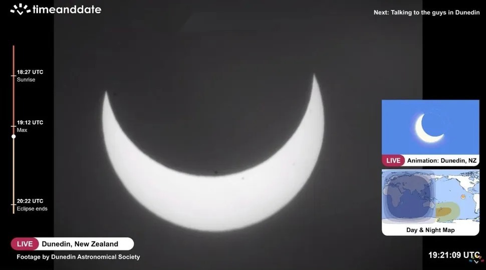 تصاویری از خورشیدگرفتگی جزئی ۳۰ شهریور ۱۴۰۴ که فقط ۰٫۲ درصد مردم دنیا آن را دیدند تصاویری از خورشیدگرفتگی جزئی ۳۰ شهریور ۱۴۰۴ که فقط ۰٫۲ درصد مردم دنیا آن را دیدند