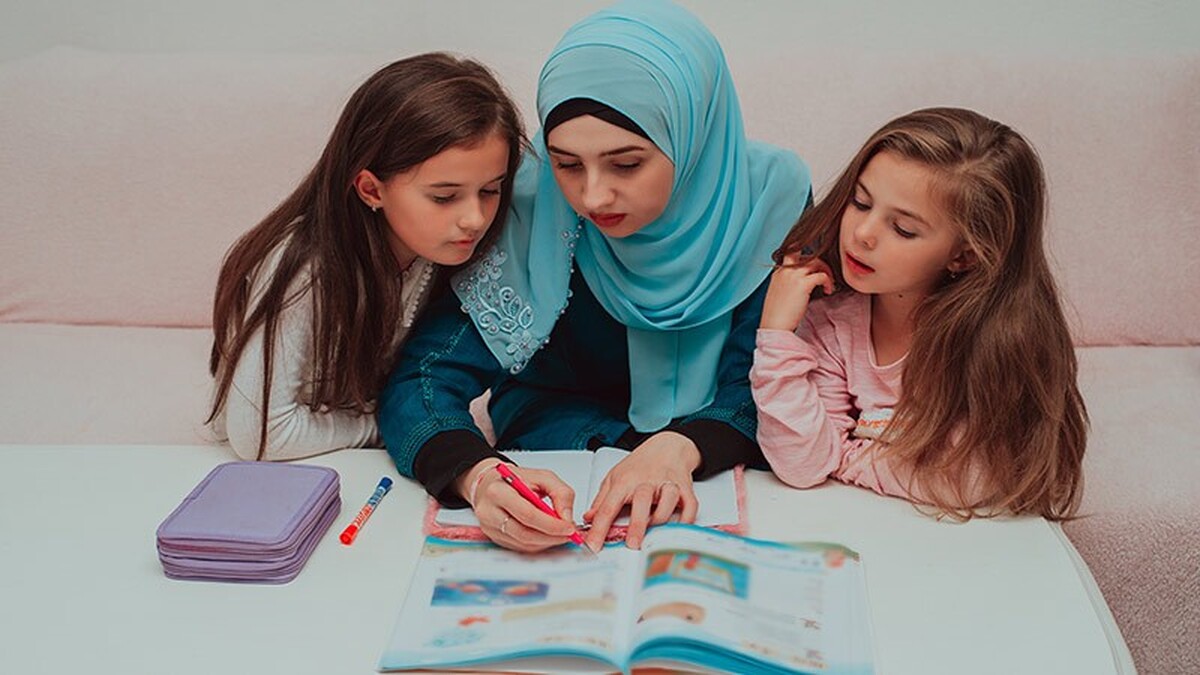 معادله چندوجهی مادران شاغل با آغاز سال تحصیلی جدید