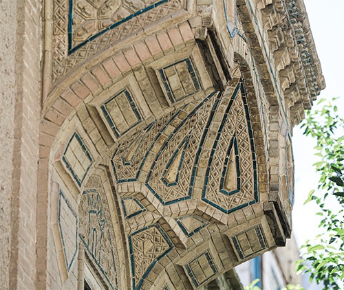 سردر فرو ریخته تاریخ سردر فرو ریخته تاریخ
