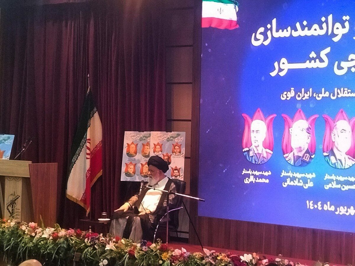 نماینده ولی‌فقیه در خراسان رضوی گفت: بسیج اساتید دانشگاه و حوزه نقش کلیدی در هدایت فکری و اجتماعی دانشگاه‌ها دارند.