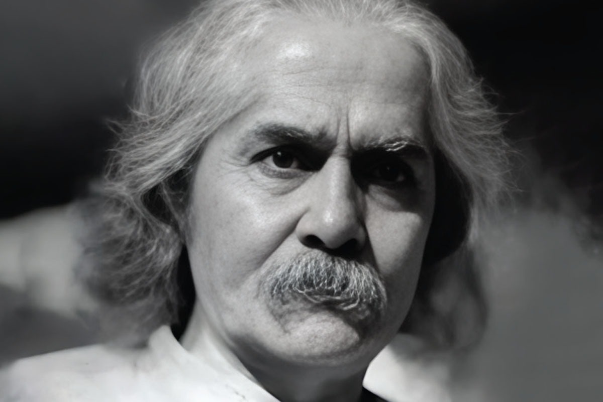 مهدی اخوان ثالث البته شاعر بزرگی است، هم در سرودن به روش پیشینیان، هم در نوسرایی، بی حرف پیش و پس. اما او نثرنویس برجسته‌ای نیز بوده است.