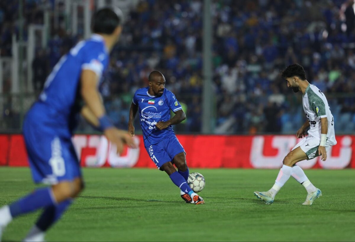 خلاصه بازی استقلال و ذوب آهن در لیگ برتر را تماشا کنید.