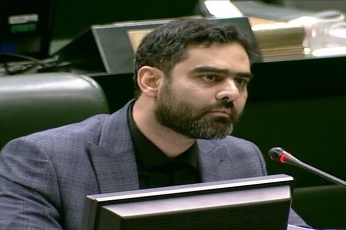 انتقاد ثابتی به تصمیم شورای امنیت ملی درباره ورود ماموران آژانس به ایران