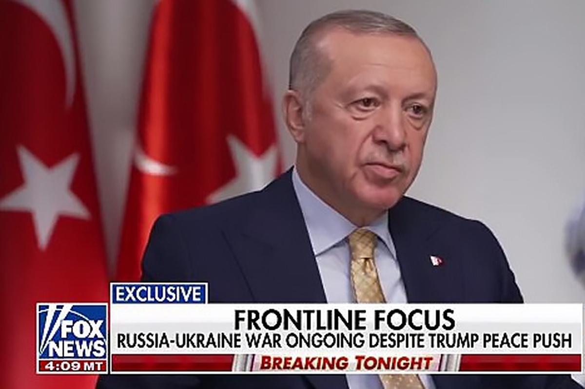 اردوغان در گفت‌و‌گو با رسانه آمریکایی، پایان قریب‌الوقوع جنگ اوکراین را بعید دانست، نتانیاهو را عامل نسل‌کشی غزه معرفی کرد، حماس را جنبش مقاومت خواند و بر الگوی صلح ترکیه‌ای تأکید نمود.