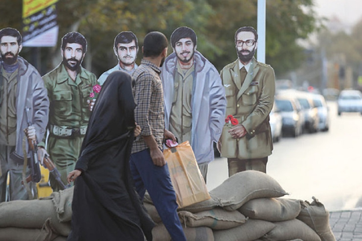 معاون شهردار و رئیس سازمان فرهنگی و اجتماعی شهرداری مشهد گفت: در آستانه هفته دفاع مقدس، شهر مشهد با مجموعه‌ای از برنامه‌ها و اکران‌های شهری، میزبان یاد و خاطره رزمندگان و شهدای والامقام خواهد بود.