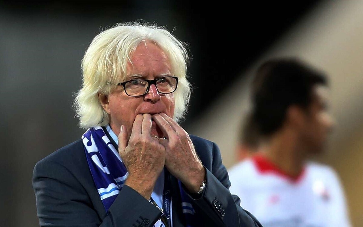 وینفرد شفر، سرمربی آلمانی سابق استقلال، از عملکرد ریکاردو ساپینتو باوجود دراختیارداشتن مهره‌های گران‌قیمت، به‌شدت انتقاد کرده است.