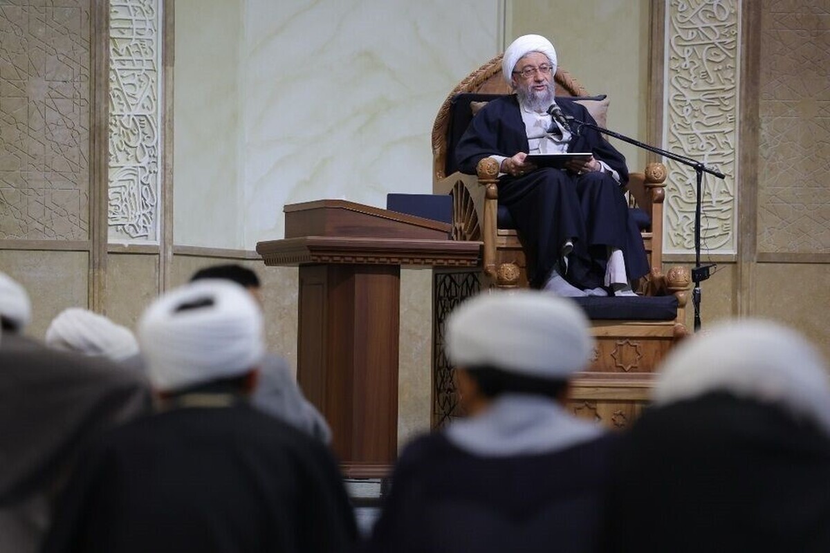 رئیس مجمع تشخیص مصلحت نظام گفت: مردم باوجود اختلاف سلیقه و مشکلات اقتصادی، در دفاع از وطن و اسلام یکپارچه شدند و همین اتحاد «بزرگ‌ترین سلاح ملت» برای کشور است.