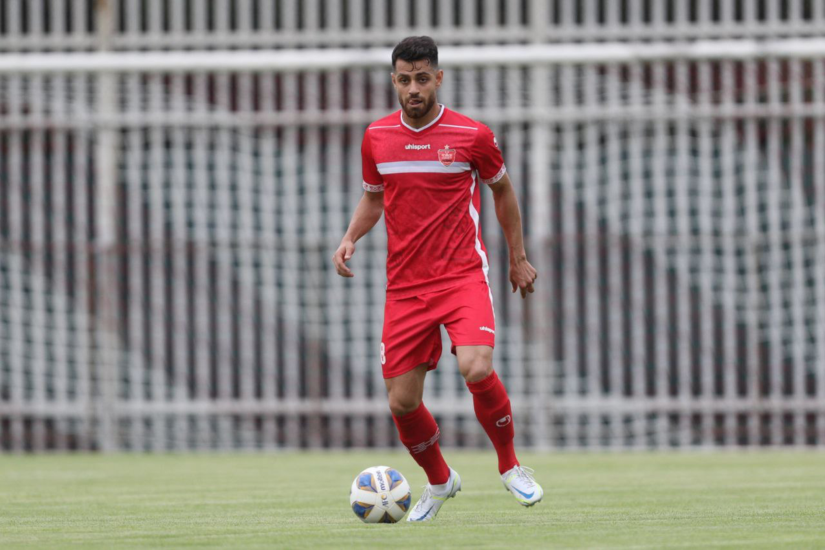 مدافع گران‌قیمت پرسپولیس همچنان در حسرت بازی‌کردن است.