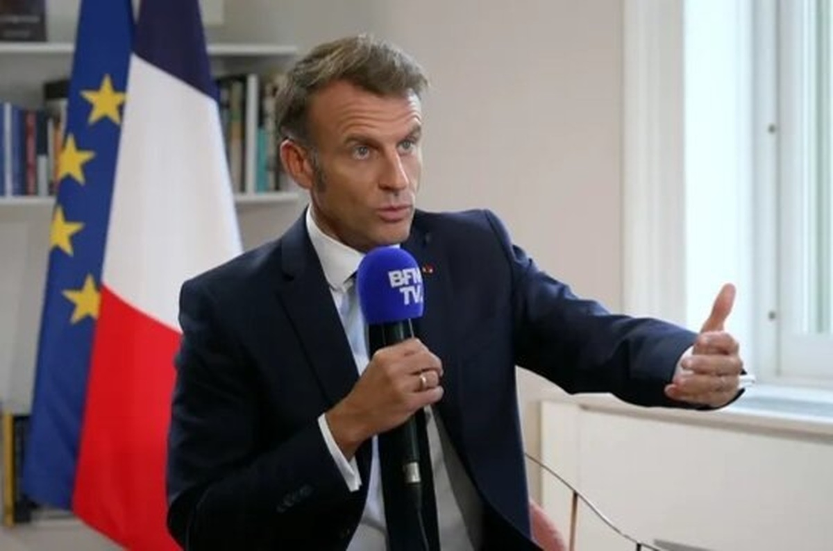 رئیس‌جمهور فرانسه ضمن انتقاد از اظهارات همتای آمریکایی خود در رابطه با به‌رسمیت شناختن کشور فلسطین، تاکید کرد که فرانسه آماده مواجهه تحریم‌های احتمالی از سوی اسرائیل است.