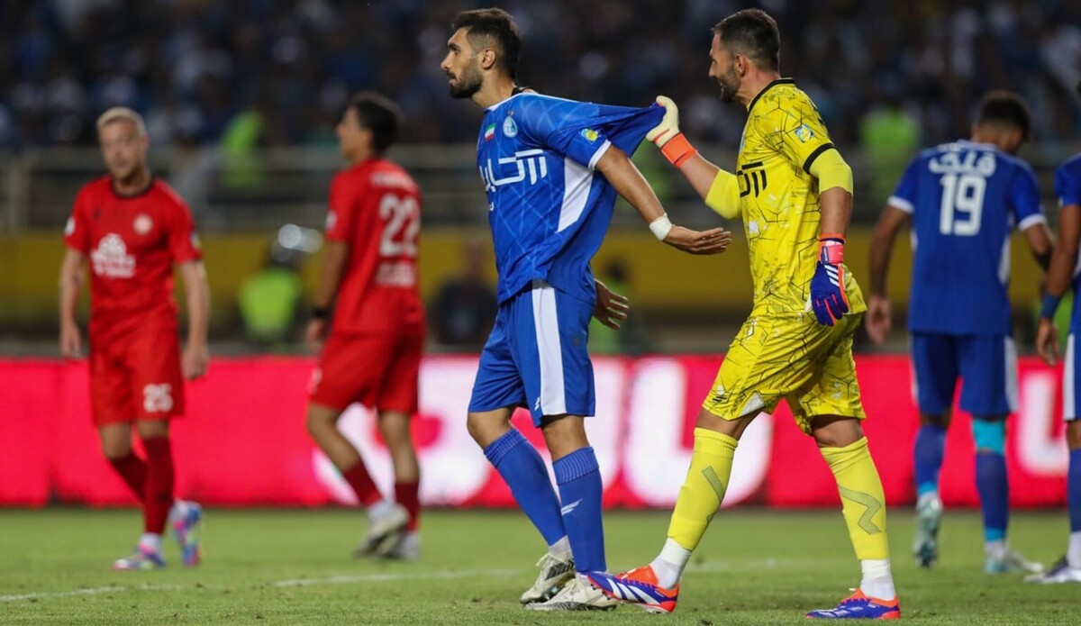 استقلال به خاطر فسخ قرارداد با منتظر محمد ۲ پنجره محروم شد.