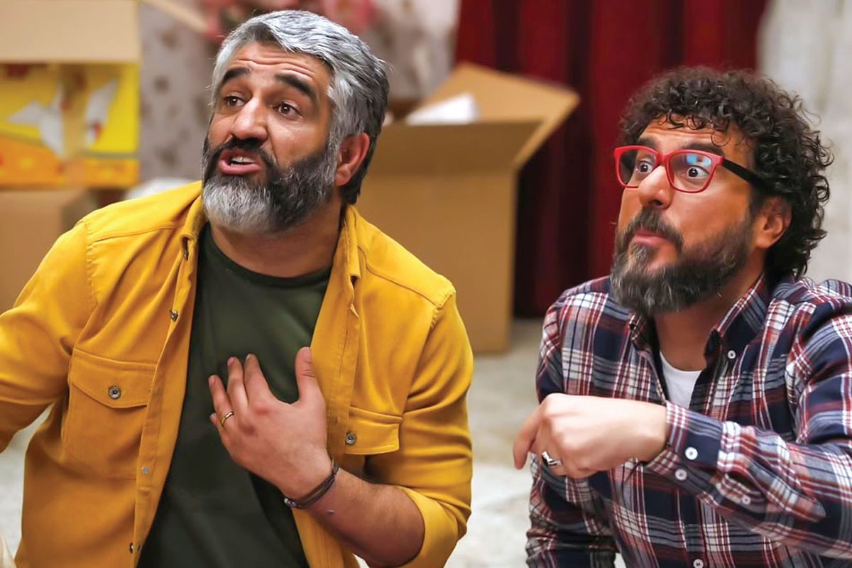 فارغ از «مرد عینکی» که صدرنشین بلامنازع سینما‌های سراسر کشور در شهریور بود، مقایسه فروش دو کمدی «ناجورها» و «جزایر قناری» نشان می‌دهد مردم ایران همچنان به کمدی‌های بدنه علاقه ویژه‌ای دارند.