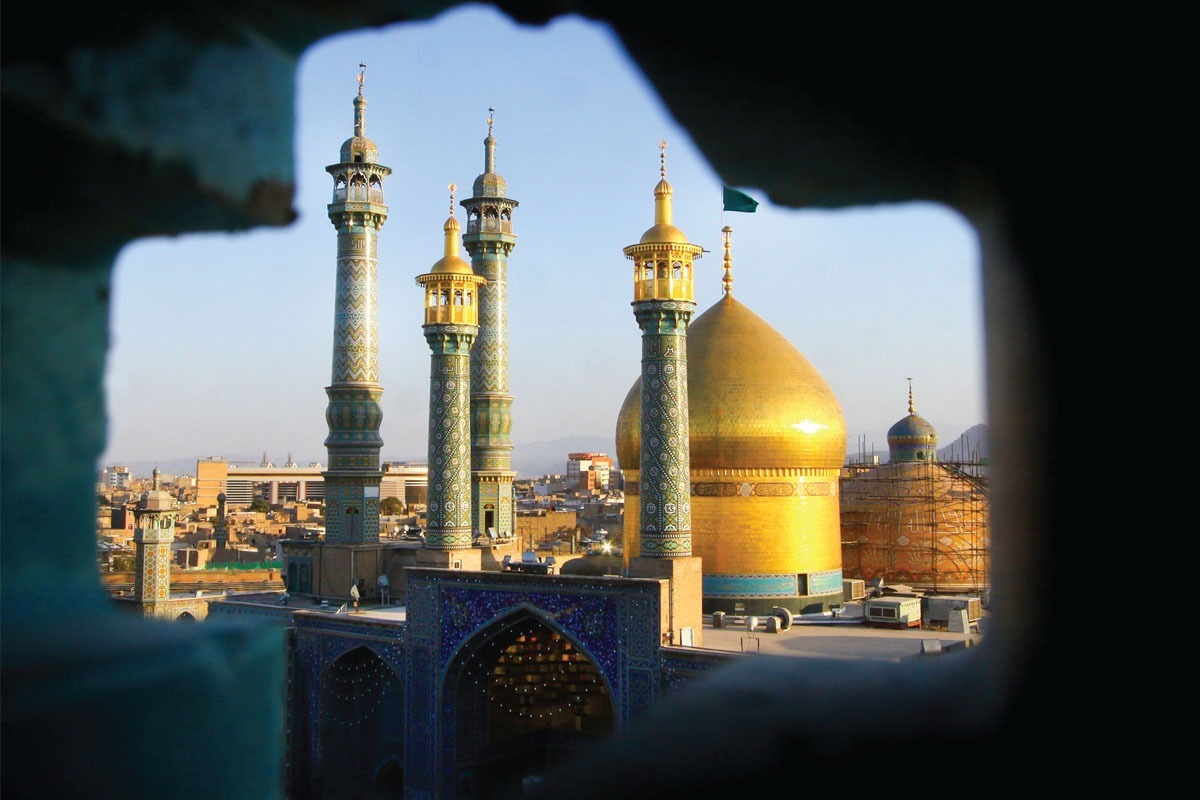 حضرت فاطمه معصومه (س)  الگوی علم و ایمان برای نسل جوان است.