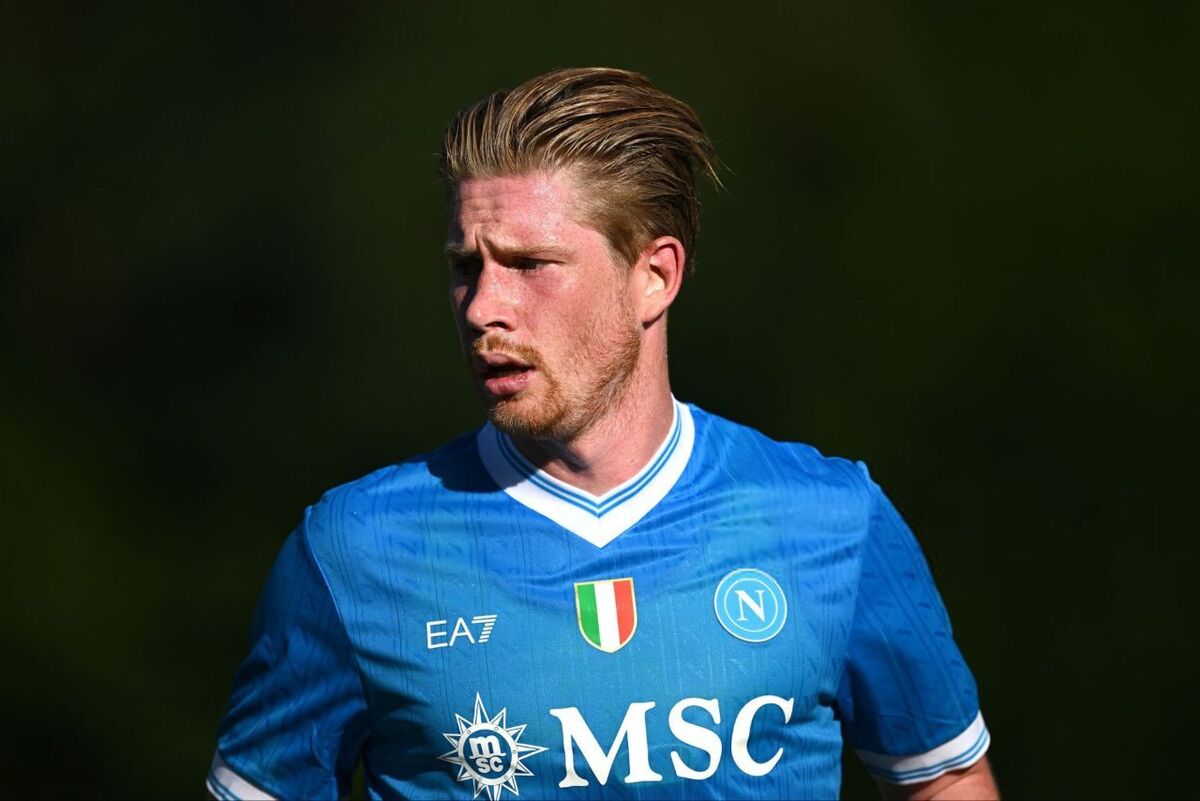 کوین دی‎‌بروینه ظاهراً از تصمیم منچستریونایتد برای فروش راسموس هویلوند متعجب است.