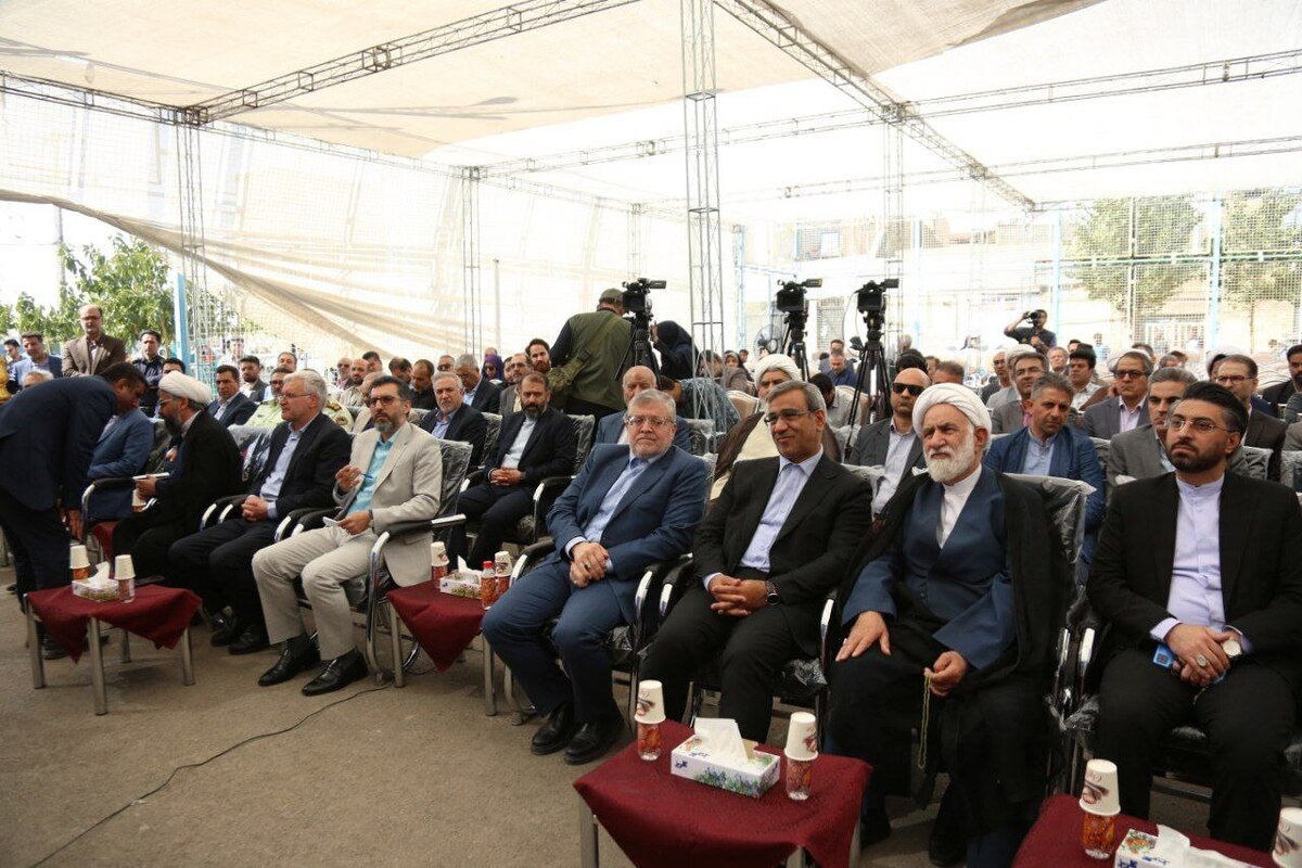 آغاز عملیات اجرایی بزرگ‌ترین پروژه مشارکتی شرق کشور، احداث ۴۰۵۲ واحد مسکونی با مشارکت شهرداری مشهد و بنیاد مسکن انقلاب اسلامی، با حضور غلامحسین مظفری، استاندار خراسان رضوی برگزار شد.