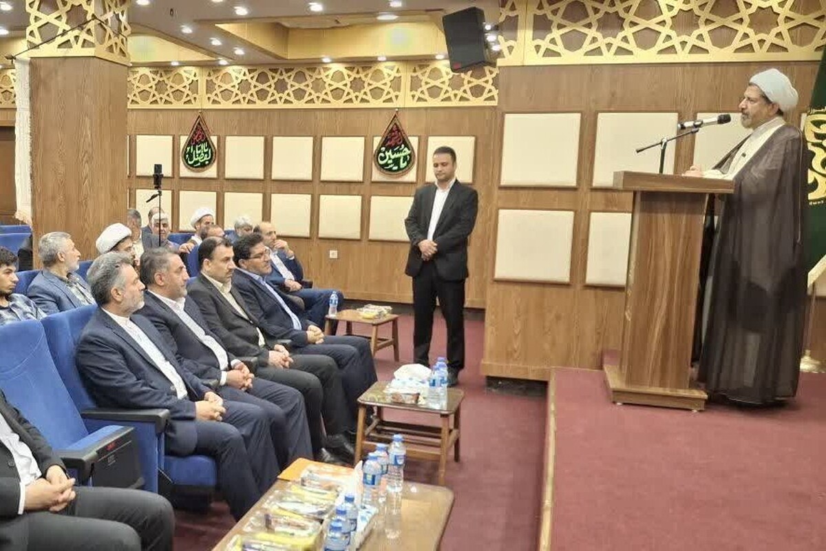 حجت‌الاسلام و المسلمین زرندی در مراسم گرامیداشت یاد و خاطره شهدای زندان اوین در جریان دفاع مقدس ۱۲ روزه گفت: به برکت خون شهدای گرانقدر، خداوند متعال خطرات بسیاری را از جمله در جریان حمله وحشیانه رژیم منحوس صهیونیستی به میهن اسلامی از ایران عزیز برطرف کرد.