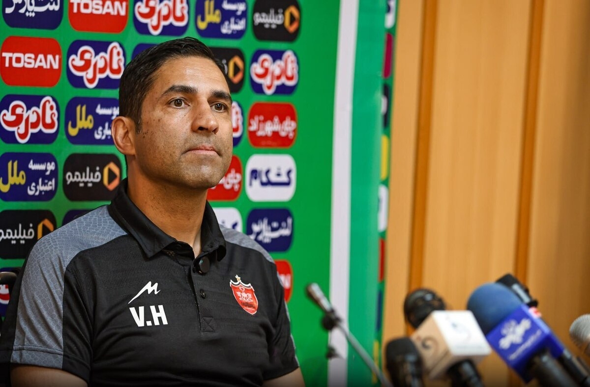 سرمربی تیم فوتبال پرسپولیس در نشست خبری بیش از حد طولانی خود به سوالات خبرنگاران پاسخ داد.