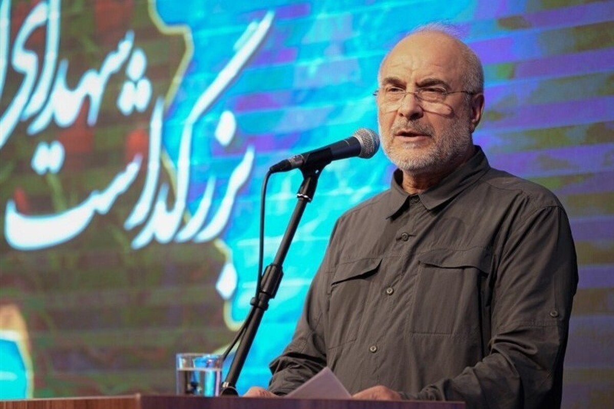 رئیس مجلس شورای اسلامی گفت: امروز مقام معظم رهبری با درایت و هوشمندی، پرچم جبهه مقاومت را پس از امام خمینی (ره) بر دوش گرفته و پیروزی‌های بزرگ را برای امت اسلامی رقم زده‌اند.