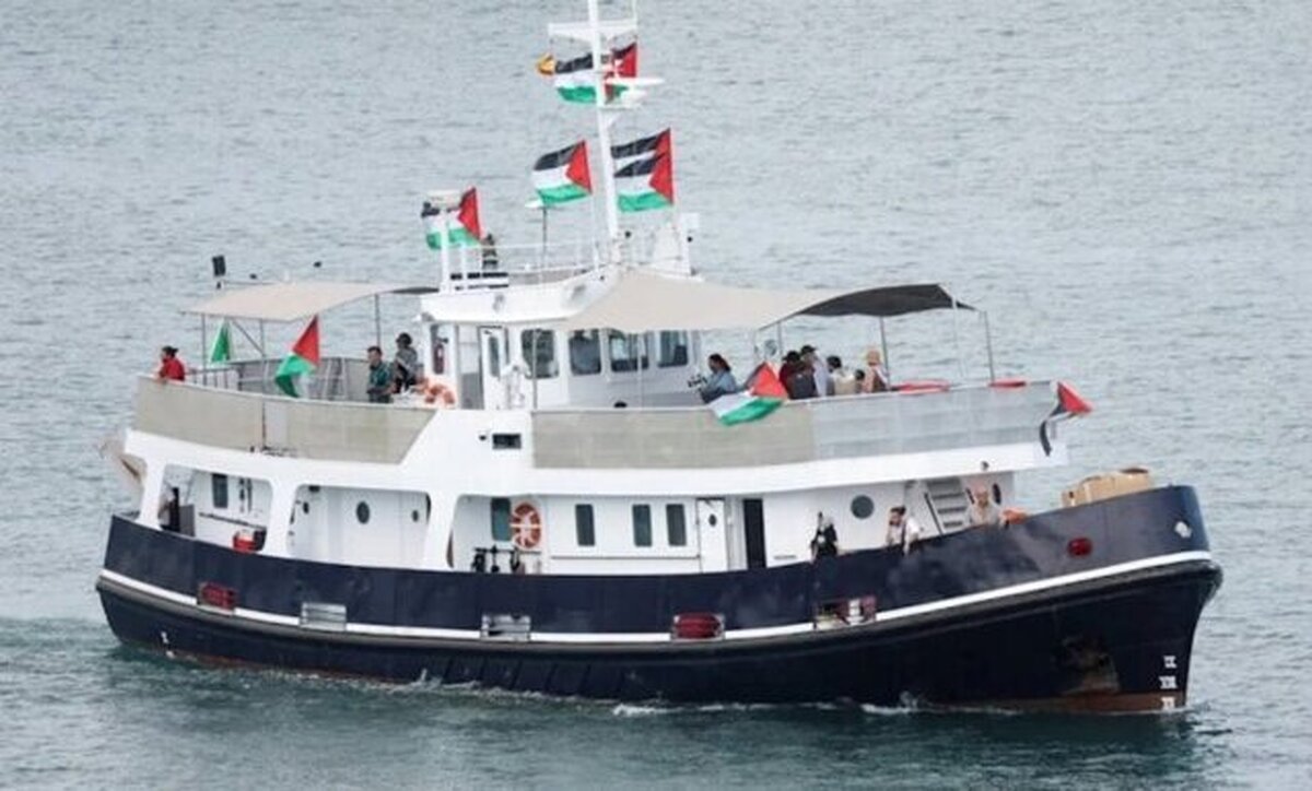 به گفته کمیته بین‌المللی شکستن محاصره غزه، تعدادی از بازداشت‌شدگان ناوگان جهانی پایداری دست به اعتصاب غذا زده‌اند.