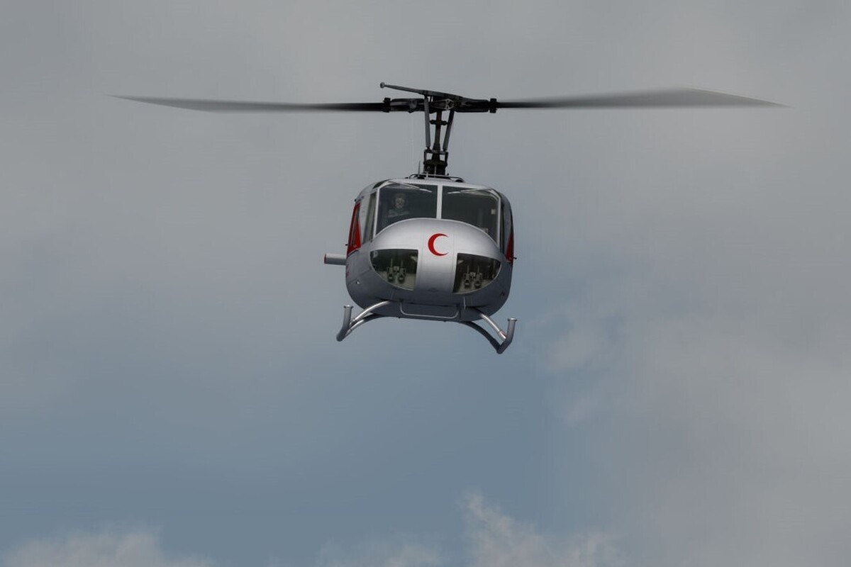 سخنگوی هلال احمر از جان باختن یک نفر از کادر پرواز و مصدوم شدن ۸ امدادگر در حادثه برخورد بالگرد به کوه در اشترانکو لرستان خبر داد.