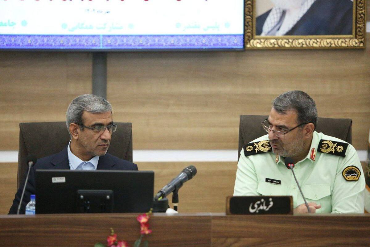 استاندار خراسان رضوی گفت: رأفت اسلامی و مهربانی باید سرلوحه ارکان گوناگون پلیس و فراجا قرار گیرد که البته این موضوع در خراسان رضوی و در خدمت به زائران و مجاوران وجود دارد.