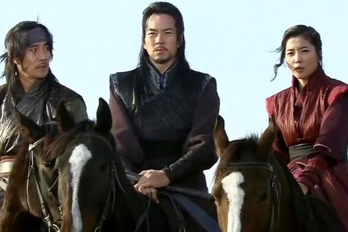 سریال امپراطور باد‌ها هر شب از شبکه تماشا پخش می‌شود.