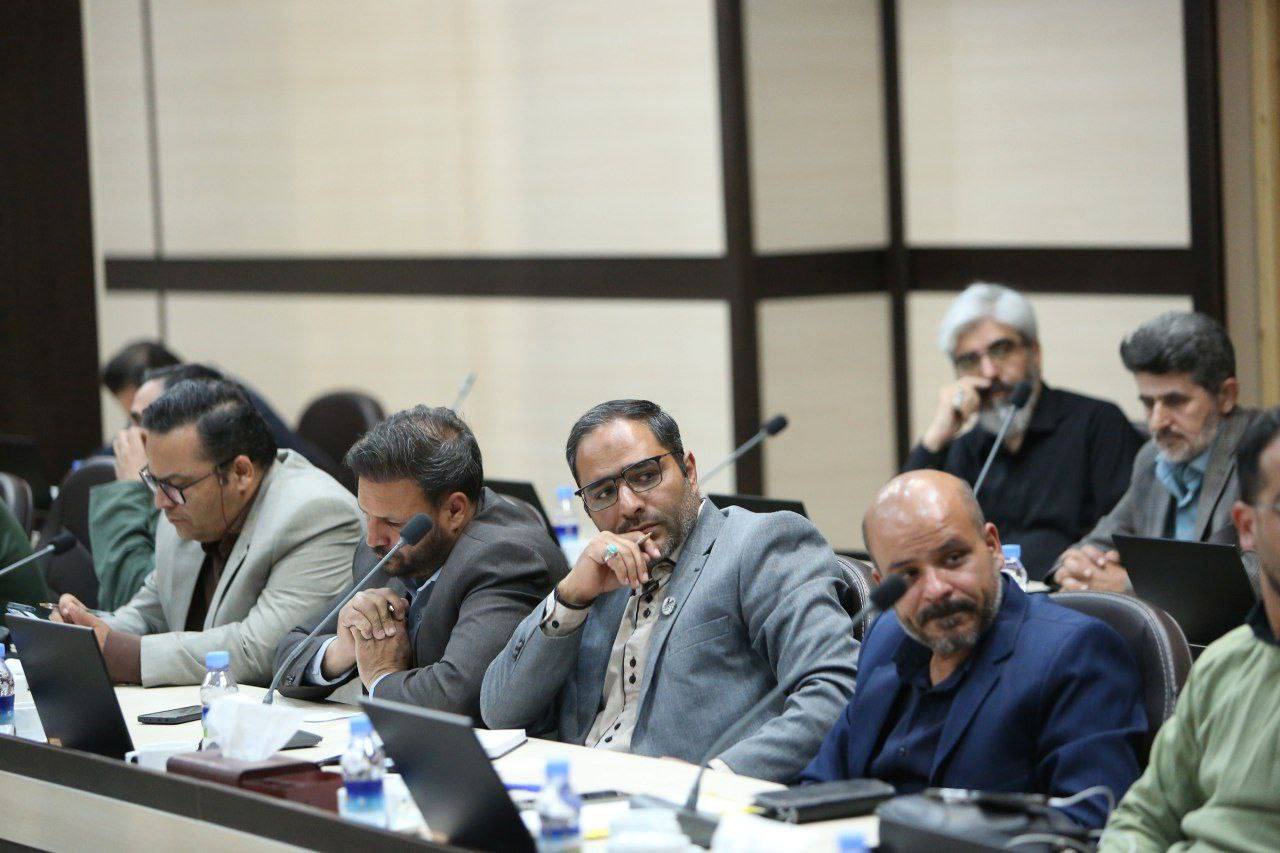 استاندار خراسان رضوی: پیگیری چالشهای اقتصادی نشریات محلی در کارگروه رفع موانع تولید و ستاد تسهیل استان خراسان رضوی استاندار خراسان رضوی: پیگیری چالشهای اقتصادی نشریات محلی در کارگروه رفع موانع تولید و ستاد تسهیل استان خراسان رضوی