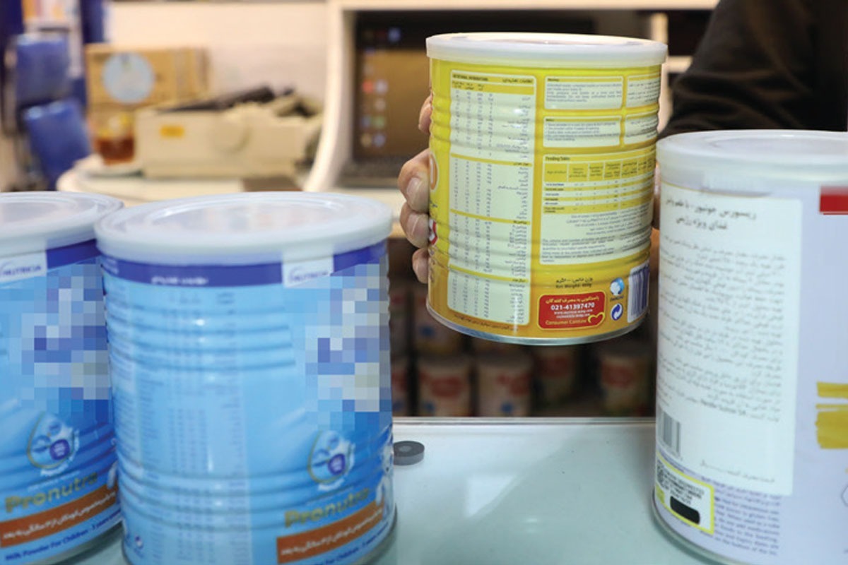 با اعلام دانشگاه علوم پزشکی برخی داروخانه‌ها در زمینه عرضه شیرخشک تخلفاتی دارند که موجب اخلال در چرخه توزیع می‌شود.